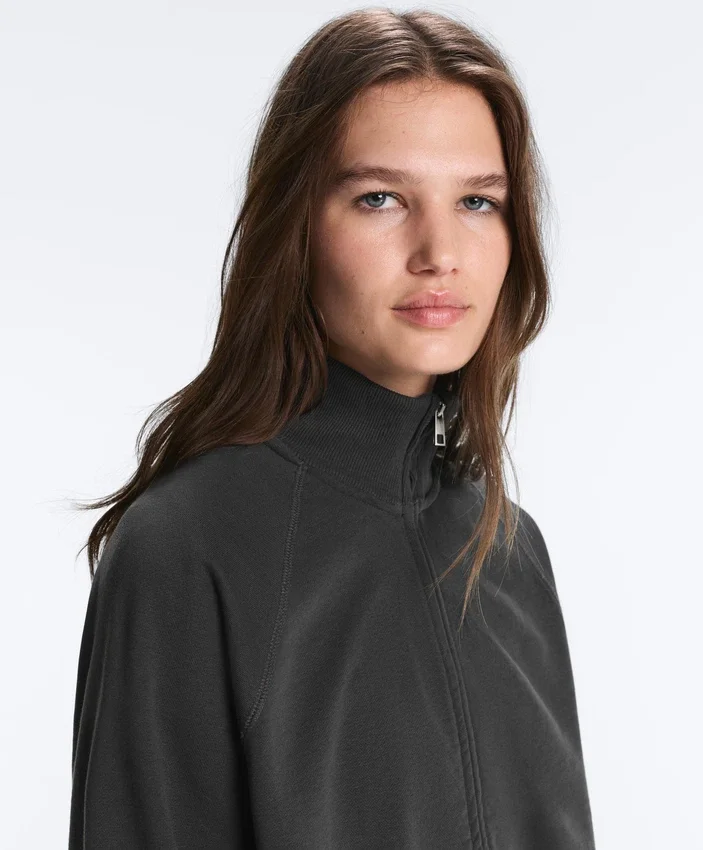 Jacke mit Stehkragen aus Baumwollmisch-Fleece Jacke mit Stehkragen aus Baumwollmisch-Fleece