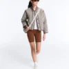 Jacke mit Stehkragen und Kontrast Jacke mit Stehkragen und Kontrast