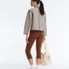 Jacke mit Stehkragen und Kontrast Jacke mit Stehkragen und Kontrast