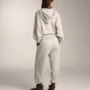 Kapuzenjacke mit weiten Ärmeln aus Baumwolle Kapuzenjacke mit weiten Ärmeln aus Baumwolle