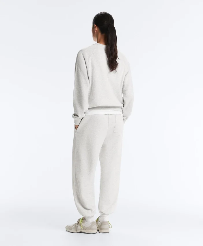 Sweatshirt aus Baumwollmischung mit Rundhalsausschnitt und meliertem Fleece Sweatshirt aus Baumwollmischung mit Rundhalsausschnitt und meliertem Fleece