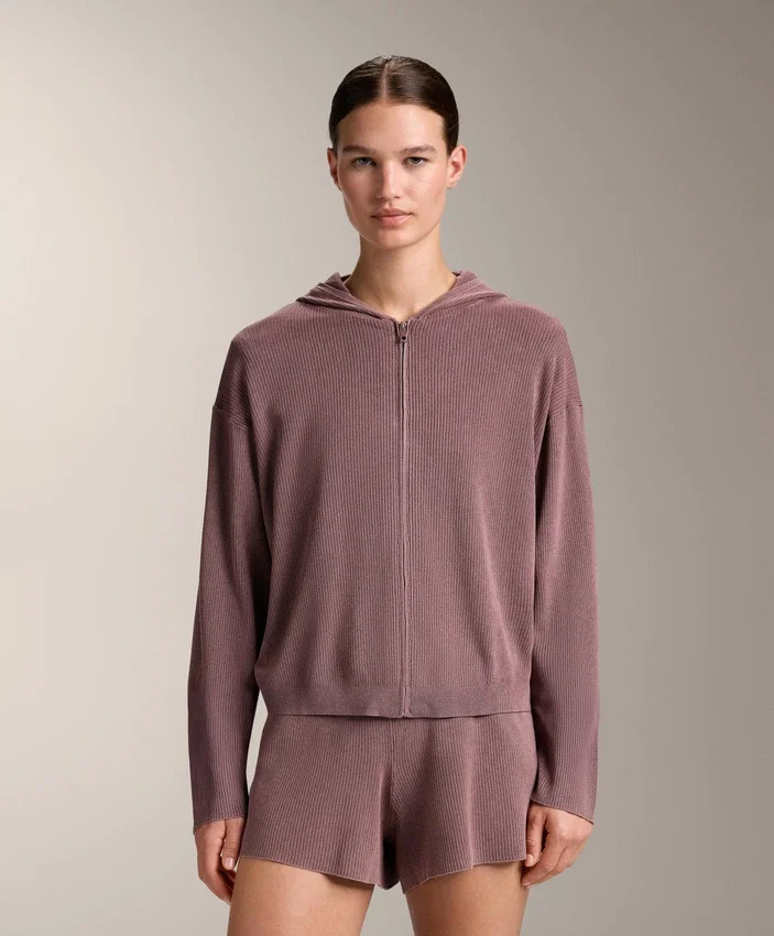 Kapuzenjacke aus Rippstrick Kapuzenjacke aus Rippstrick