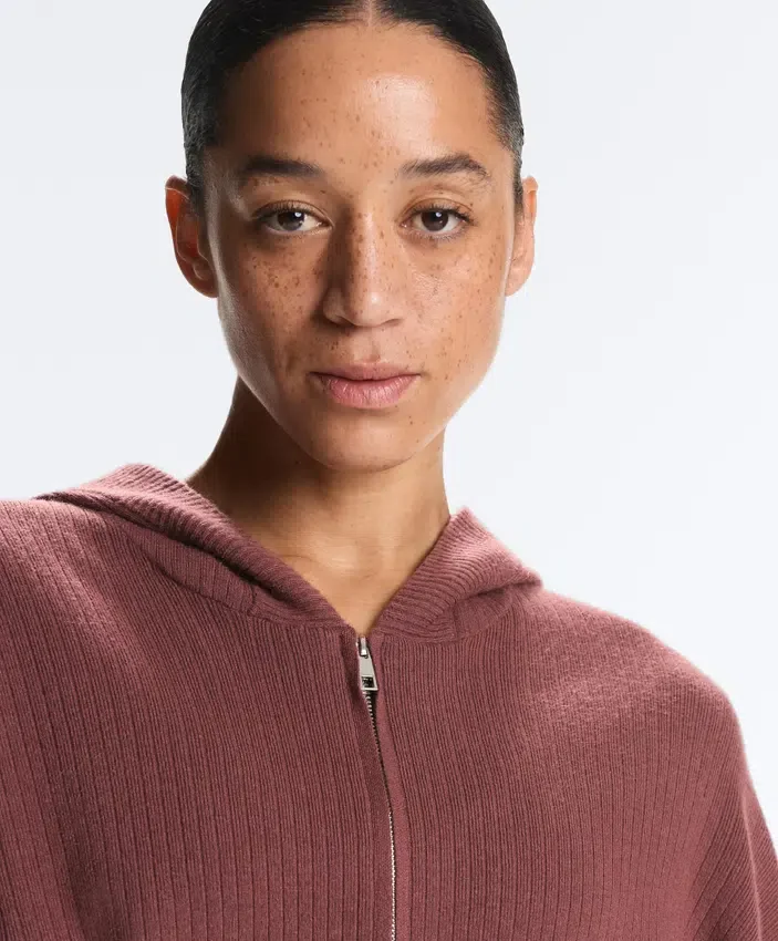 Kapuzenjacke aus Rippstrick Kapuzenjacke aus Rippstrick