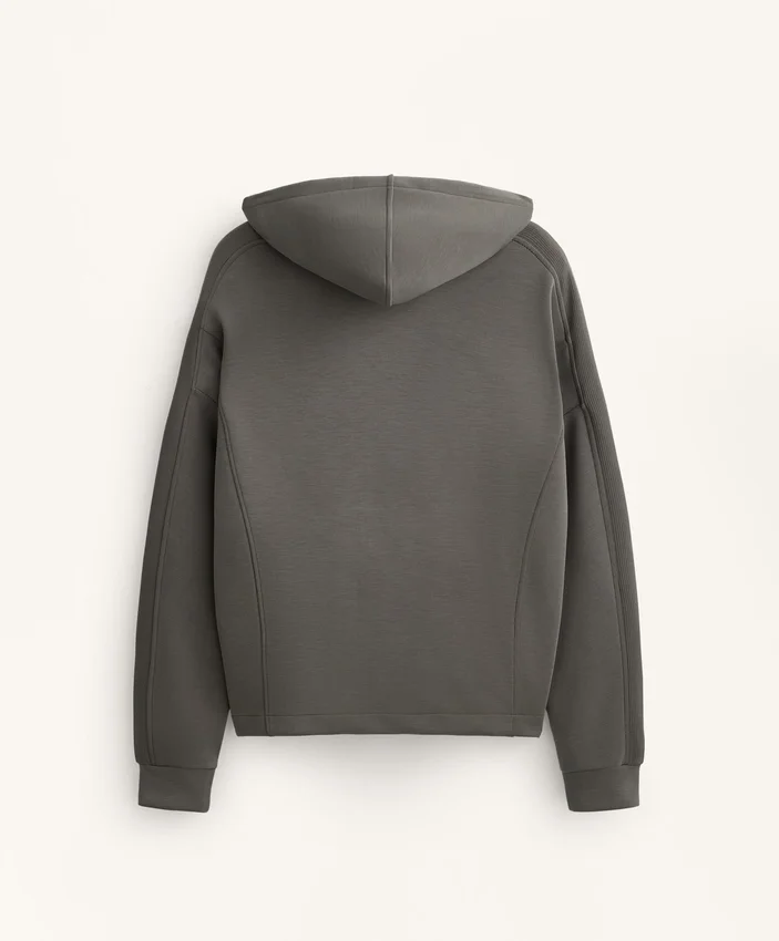 Kapuzenjacke mit Rippdetails aus gebürstetem Modal Kapuzenjacke mit Rippdetails aus gebürstetem Modal