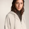 Kapuzenjacke mit weiten Ärmeln aus Baumwolle Kapuzenjacke mit weiten Ärmeln aus Baumwolle