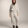 Kapuzenjacke mit weiten Ärmeln aus Baumwolle Kapuzenjacke mit weiten Ärmeln aus Baumwolle