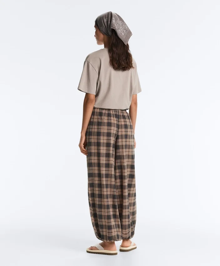 Karierte Bloomer-Hose aus Baumwollmischung Karierte Bloomer-Hose aus Baumwollmischung