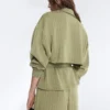 Kastenförmige Cape-Jacke aus Soft Touch-Modal mit Nadelstreifen Kastenförmige Cape-Jacke aus Soft Touch-Modal mit Nadelstreifen