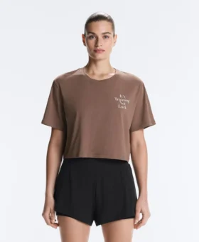Kastenförmiges, kurzes T-Shirt aus Baumwollmischung mit Aufdruck
