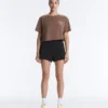 Kastenförmiges, kurzes T-Shirt aus Baumwollmischung mit Aufdruck Kastenförmiges, kurzes T-Shirt aus Baumwollmischung mit Aufdruck