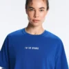Kastenförmiges, kurzes T-Shirt aus Baumwollmischung mit Aufdruck Kastenförmiges, kurzes T-Shirt aus Baumwollmischung mit Aufdruck