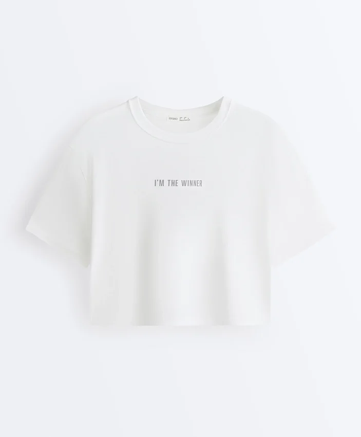 Kastenförmiges, kurzes T-Shirt aus Baumwollmischung mit Aufdruck Kastenförmiges, kurzes T-Shirt aus Baumwollmischung mit Aufdruck