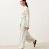 Kimono-Hemd aus einer Mischung aus Leinen und Lyocell mit Karomuster Kimono-Hemd aus einer Mischung aus Leinen und Lyocell mit Karomuster