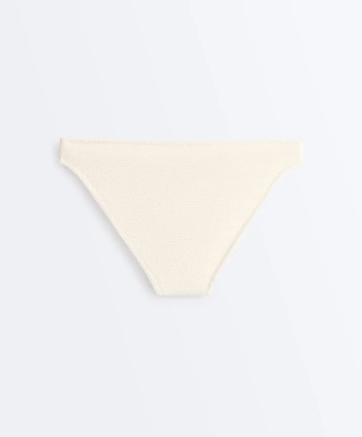 Klassische Bikini-Slips aus Crinkle-Stoff Klassische Bikini-Slips aus Crinkle-Stoff