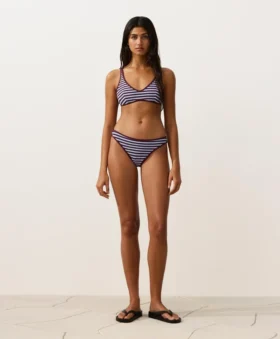 Gestreiftes, strukturiertes Neckholder-Oberteil für Bikinis