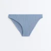 Klassische Bikinis mit Streifenmuster Klassische Bikinis mit Streifenmuster