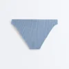 Klassische Bikinis mit Streifenmuster Klassische Bikinis mit Streifenmuster