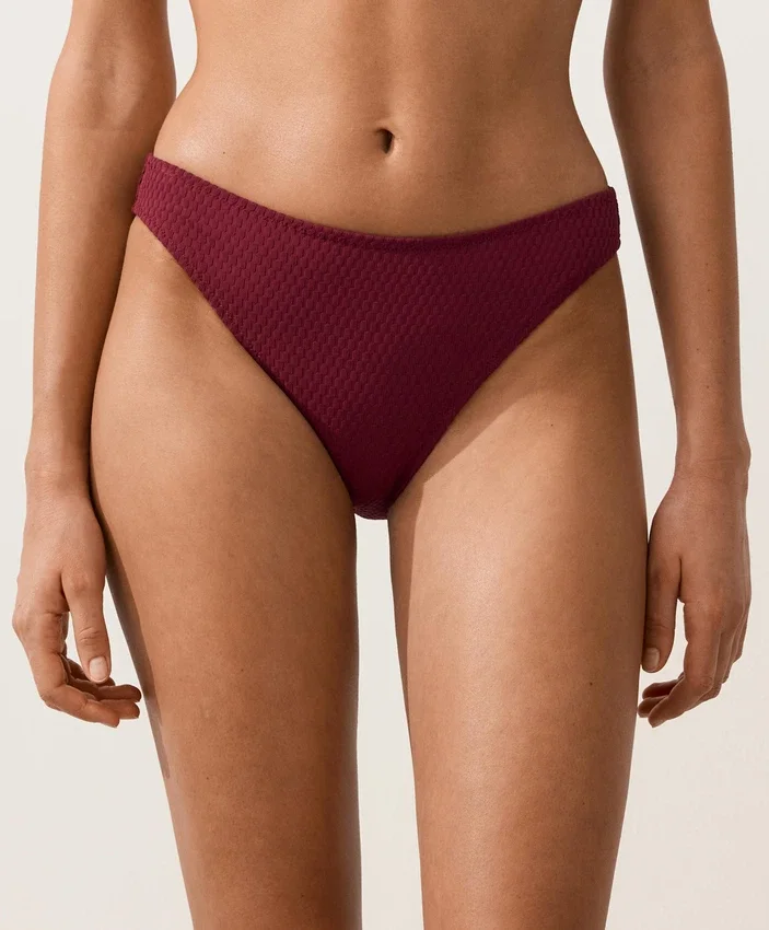 Klassische Bikinis-Slips aus Jacquard mit Mini-Karomuster Klassische Bikinis-Slips aus Jacquard mit Mini-Karomuster