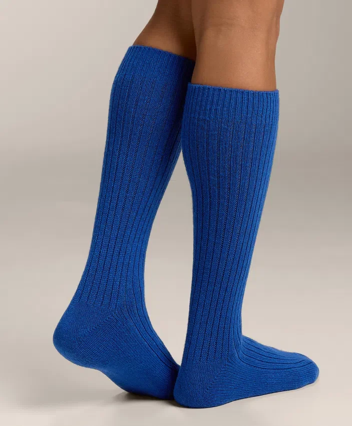 Klassische Socken 15 % Kaschmir 10 % Wolle Klassische Socken 15 % Kaschmir 10 % Wolle