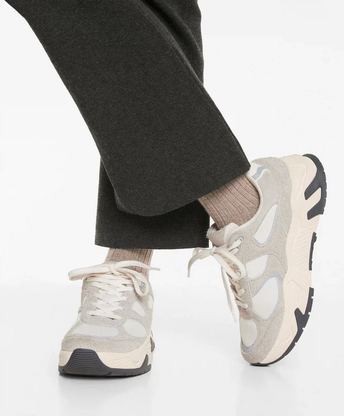 Klassische Socken 15 % Kaschmir 10 % Wolle Klassische Socken 15 % Kaschmir 10 % Wolle