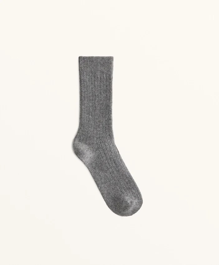 Klassische Socken 15 % Kaschmir 10 % Wolle Klassische Socken 15 % Kaschmir 10 % Wolle