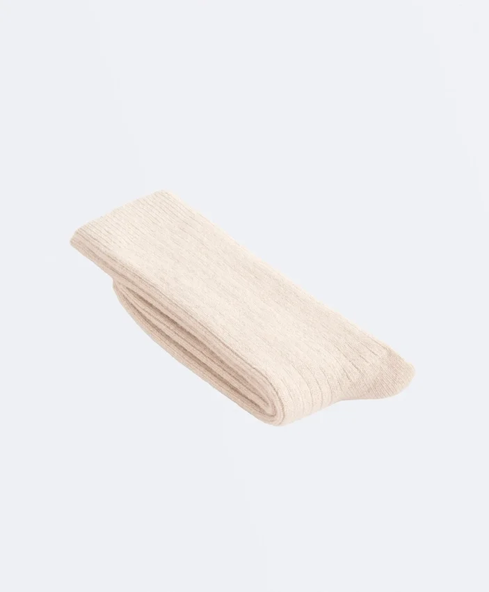 Klassische Socken 15 % Kaschmir 10 % Wolle Klassische Socken 15 % Kaschmir 10 % Wolle