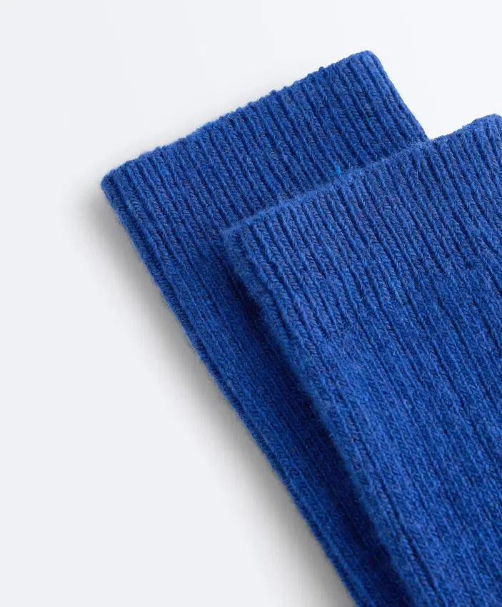 Klassische Socken 15 % Kaschmir 10 % Wolle Klassische Socken 15 % Kaschmir 10 % Wolle