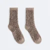 Klassische Socken aus 19 % Kaschmir und 12 % Wolle Klassische Socken aus 19 % Kaschmir und 12 % Wolle