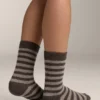 Klassische Socken aus 19 % Kaschmir und 12 % Wolle