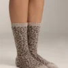 Klassische Socken aus 19 % Kaschmir und 12 % Wolle Klassische Socken aus 19 % Kaschmir und 12 % Wolle