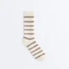 Klassische Socken aus 19 % Kaschmir und 12 % Wolle Klassische Socken aus 19 % Kaschmir und 12 % Wolle