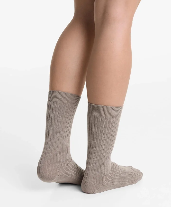 Klassische Socken aus Modal-Mischung mit 13 % Kaschmir Klassische Socken aus Modal-Mischung mit 13 % Kaschmir