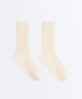 Klassische Socken aus Seidenmischung mit Rippenstruktur Klassische Socken aus Seidenmischung mit Rippenstruktur