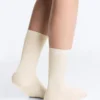 Klassische Socken aus Seidenmischung mit Rippenstruktur Klassische Socken aus Seidenmischung mit Rippenstruktur