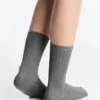 Klassische Socken aus Seidenmischung mit Rippenstruktur