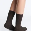 Klassische Socken aus Seidenmischung mit Rippenstruktur