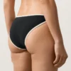 Klassischer Bikini-Slip mit Kontrastbesatz Klassischer Bikini-Slip mit Kontrastbesatz