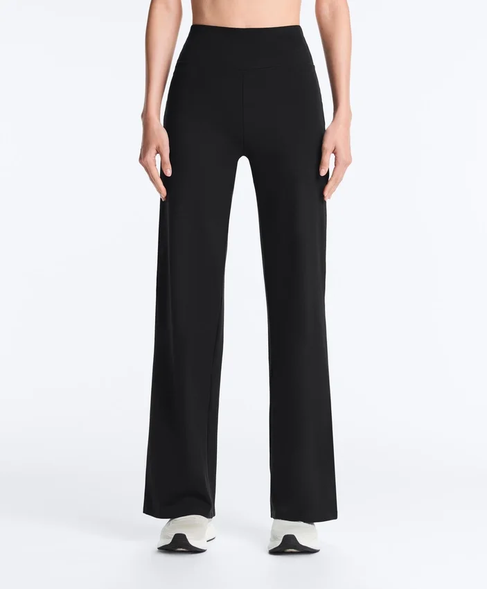 Komfortable Comfortlux-Hose mit geradem Bein und hoher Taille Komfortable Comfortlux-Hose mit geradem Bein und hoher Taille