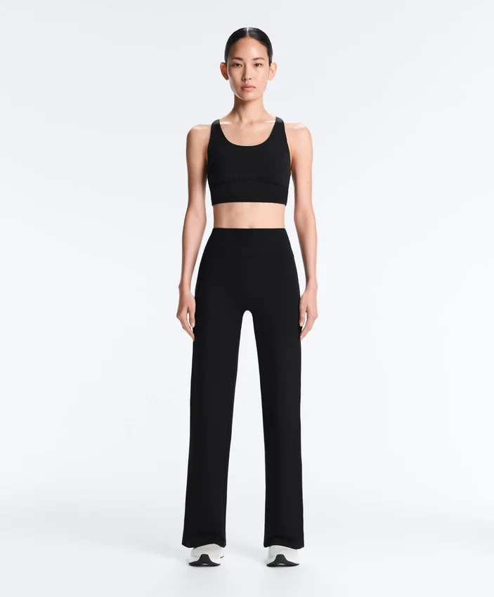 Komfortable Comfortlux-Hose mit geradem Bein und hoher Taille Komfortable Comfortlux-Hose mit geradem Bein und hoher Taille