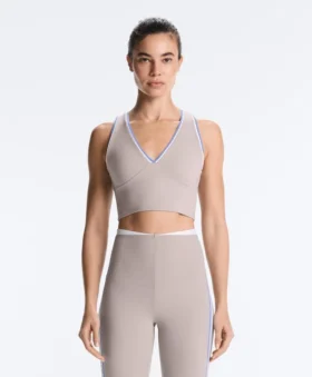 Kontrast-Compressive-Top