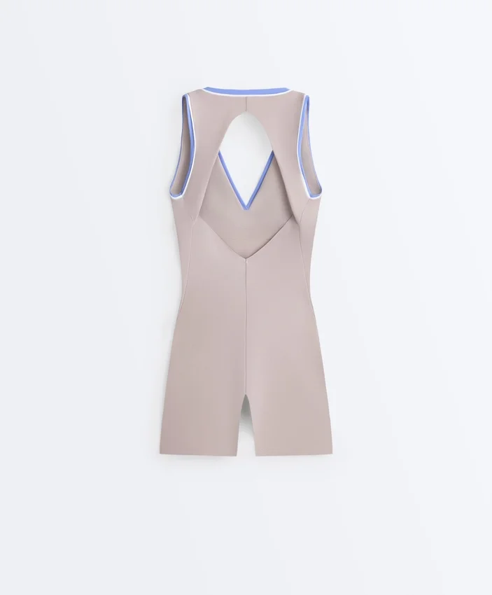 Kontrastfarbener, Compressive kurzer Jumpsuit Kontrastfarbener, Compressive kurzer Jumpsuit