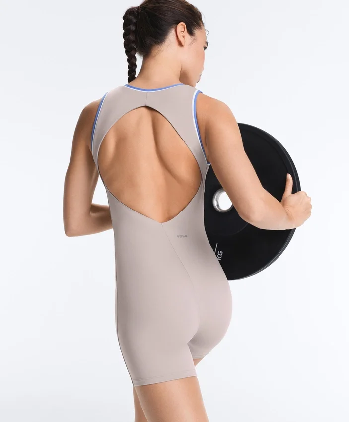 Kontrastfarbener, Compressive kurzer Jumpsuit Kontrastfarbener, Compressive kurzer Jumpsuit