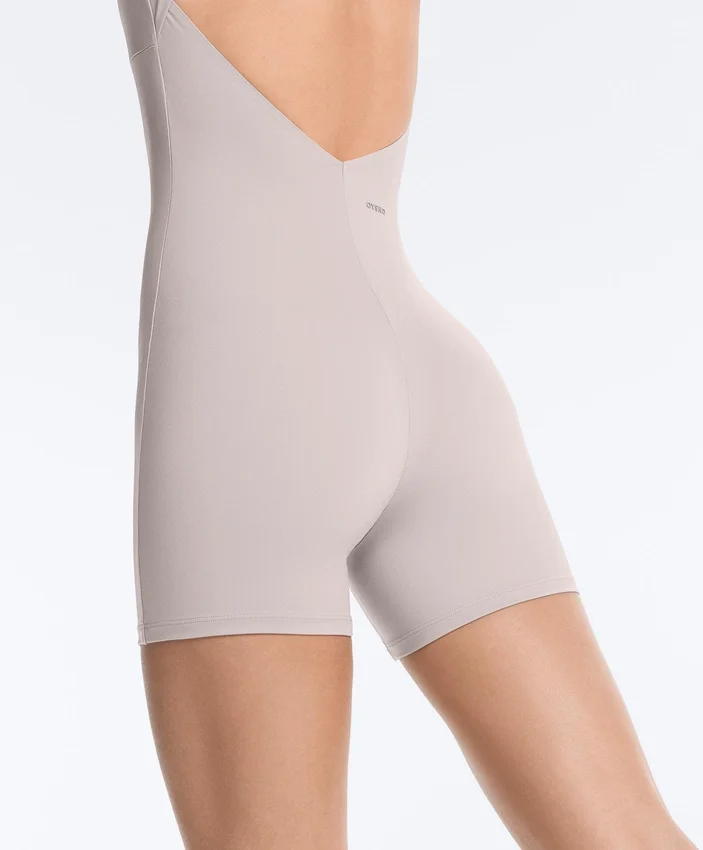 Kontrastfarbener, Compressive kurzer Jumpsuit Kontrastfarbener, Compressive kurzer Jumpsuit