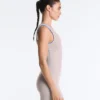 Kontrastfarbener, Compressive kurzer Jumpsuit Kontrastfarbener, Compressive kurzer Jumpsuit