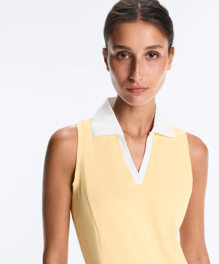 Kontrastfarbenes, ärmelloses Comfortlux-Poloshirt Kontrastfarbenes, ärmelloses Comfortlux-Poloshirt