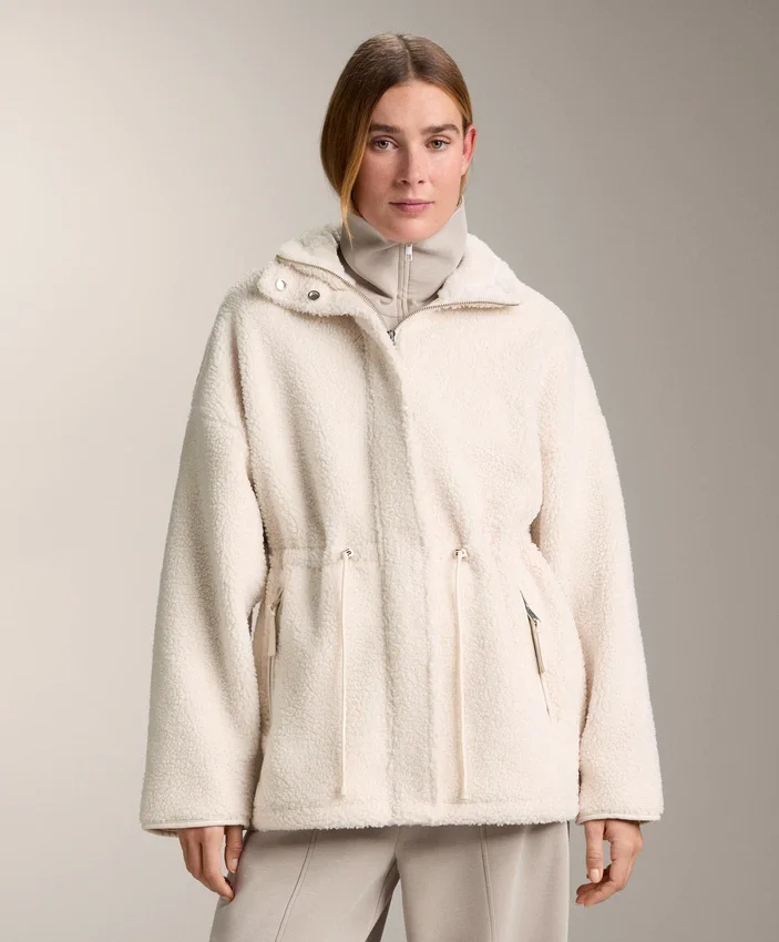 Kunstfelljacke mit verstellbarer Taille Kunstfelljacke mit verstellbarer Taille