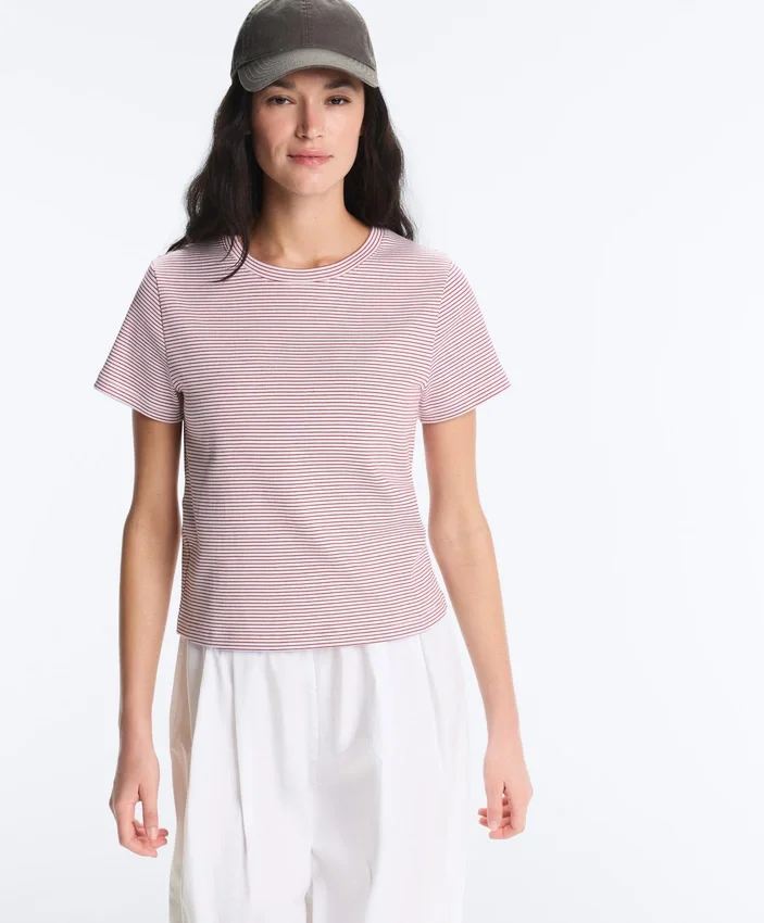 Kurzarm-T-Shirt aus Baumwollmischung mit Streifenmuster und normaler Passform Kurzarm-T-Shirt aus Baumwollmischung mit Streifenmuster und normaler Passform