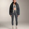 Kurze Daunenjacke aus 100 % Daunen