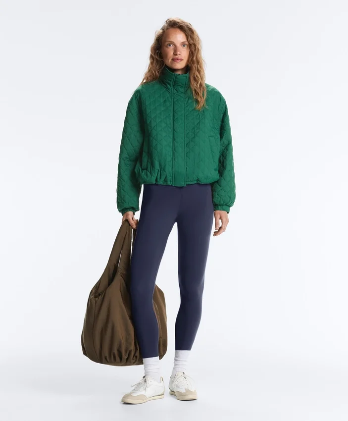 Kurze, mit Fellex®-Aerogel gefütterte Jacke Kurze, mit Fellex®-Aerogel gefütterte Jacke