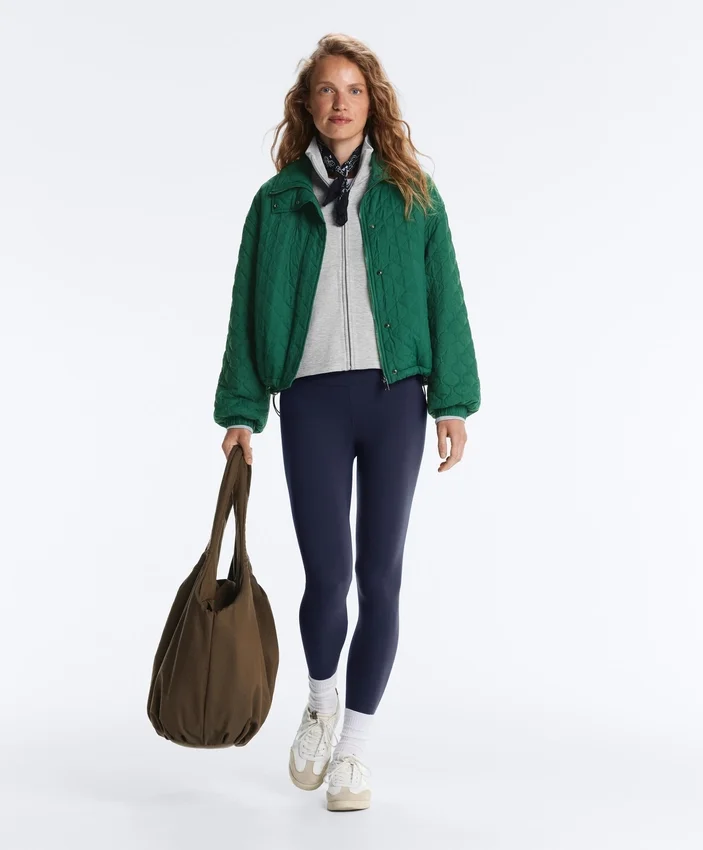 Kurze, mit Fellex®-Aerogel gefütterte Jacke Kurze, mit Fellex®-Aerogel gefütterte Jacke